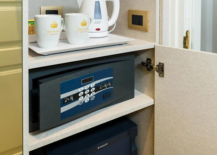 蒙特卡洛酒店 4*