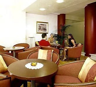 Hotell Montecarlo 4*