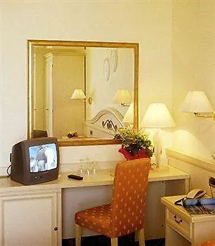 Montecarlo Hotell 4*